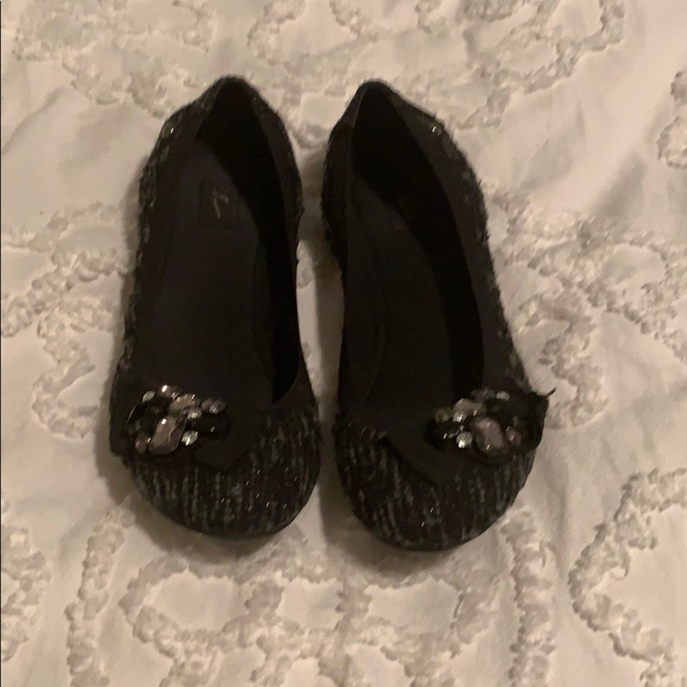 Women’s black simply Vera flats